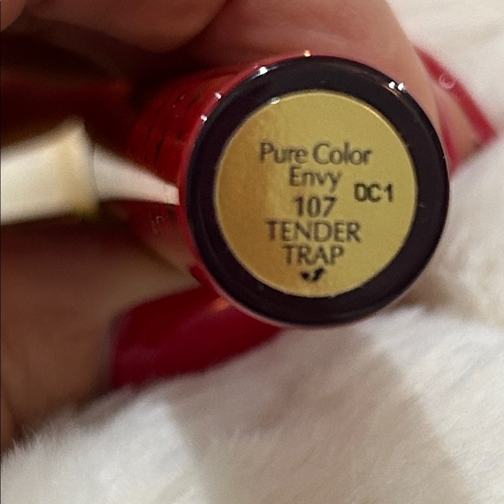 Estee Lauder Red Travel Bag set New lipsticks and Mascara New - Picture 8 of 10